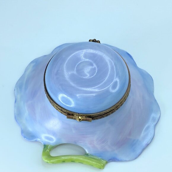 Purple Water Lilies - Flower on Lily Pad Limoges Box A54 - Picture 7 of 8